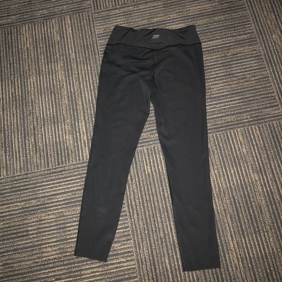 New Balance Leggings - Picture 2 of 2